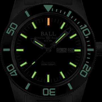 Foto Luminescenza Orologio Ball Engineer Master II Skindiver Heritage