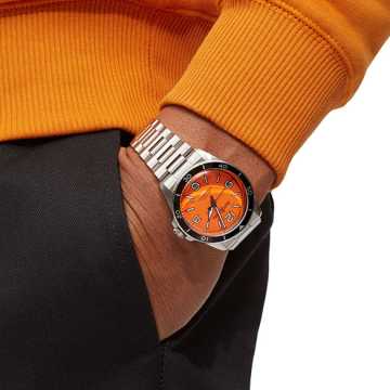 Foto Orologio Bell&Ross BR V2-92 Orange Particolare 