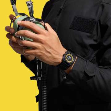 Foto Polso Orologio Bell&Ross BR-03 Helipad