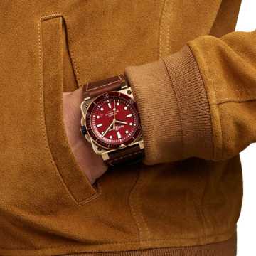 Foto Lifestyle Orologio Bell&Ross BR 03-92 DIVER RED BRONZE