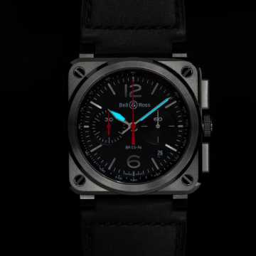 Foto Lume Orologio Bell&Ross BR-03 Chrono Black Steel