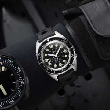 Foto Profilo Orologio HGP Commando Diver 300m 