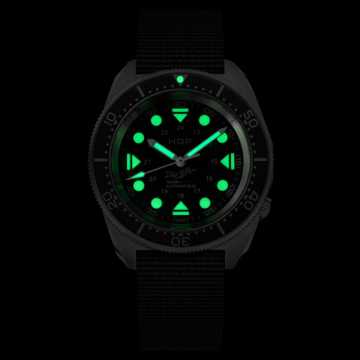 Foto Lume Orologio HGP Commando Diver 300m Nylon