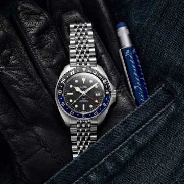 Foto Quadrante Orologio HGP Diver GMT 200M Automatico Batman
