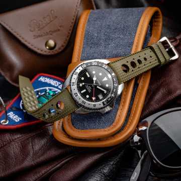 Foto Profilo Orologio HGP Diver GMT 200M Automatico Gomma Vintage