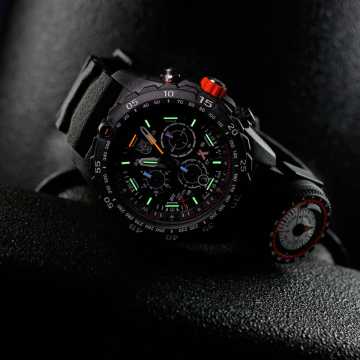 Foto Luminescenza Orologio Luminox Bear Grylls Survival 3741 Cronografo MASTER Series 