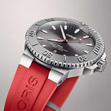 Foto Cassa Orologio Oris Aquis Date Relief 01 733 7789 4153-07 4 23 36FC