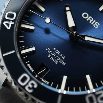 Foto Quadrante Orologio Oris Aquis Date Calibre 400 Blu