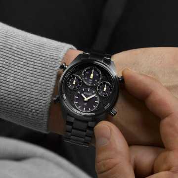 Foto Polso Orologio Seiko Prospex One Hundredth of a Second 2023 World Athletics Limited Edition Speedtimer