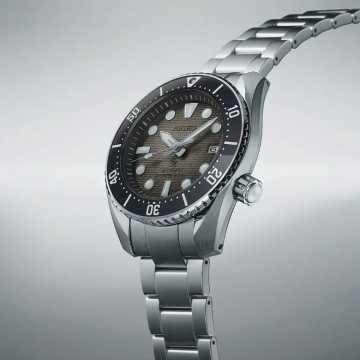 Foto Profilo Orologio Seiko Prospex King Sumo Blue Gradation SPB323J1