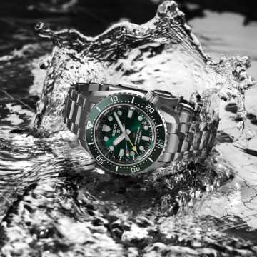 Foto Orologio Seiko Prospex Marine Green GMT SPB381J1