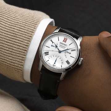 Foto Polso Orologio Seiko The Presage Laurel Enamel