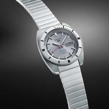 Foto Profilo Orologio Seiko 5 Sports Limited Edition SRPL03K1