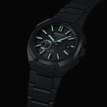 Foto Night Orologio Seiko Astron GPS Solar SSJ015J1