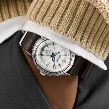 Foto Polso Orologio Seiko Presage Style 60s Laurel GMT Wristwatchmaking Anniversary
