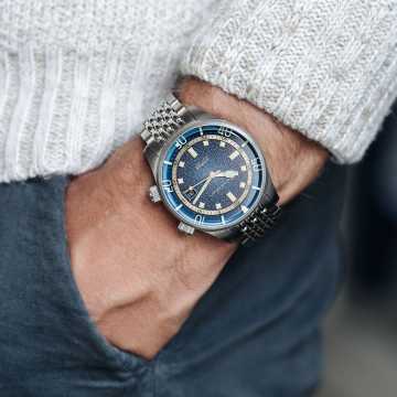 Foto Lifestyle Orologio Spinnaker Bradner Pacific Blue