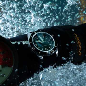 Foto Sub Orologio Spinnaker Fleuss Quadrante Nero