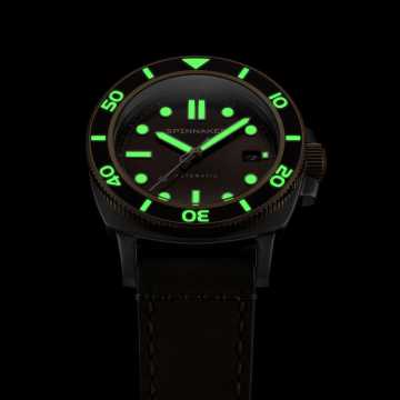 Foto Luninescenza Orologio Hull Diver Quadrante Nero