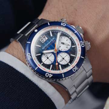 Foto Al Polso Orologio Spinnaker Hydrofoil Quadrante Blu