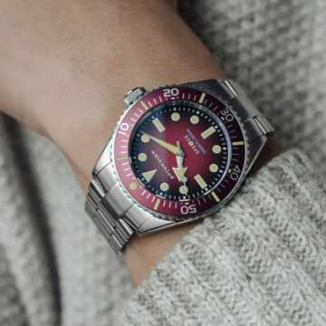 Foto Polso Orologio Spinnaker The Spence Crimson Red SP5097-55