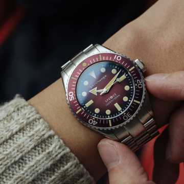 Foto Polso Orologio Spinnaker The Spence Crimson Red SP5097-55