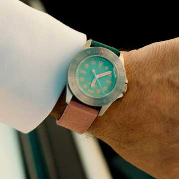 Foto Polso Orologio Unimatic Modello Uno-RIO COLLAB