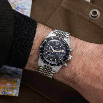 Foto Polso Orologio Wolbrook JetFlyer Automatic Chronograph Quadrante Vintage con Bracciale