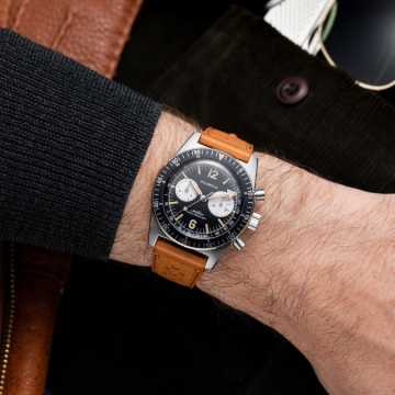 Foto Polso Orologio Wolbrook JetFlyer Automatic Chronograph Nero e Argento