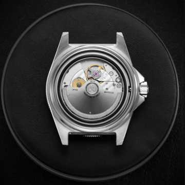 Foto Fondello Orologio Wolbrook Skindiver II Automatic Dive White Lum Black Dial