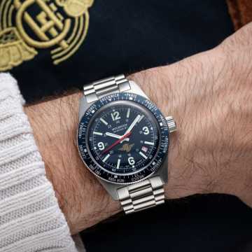Foto Polso Orologio Wolbrook Skindiver WT Aéro-Club de France