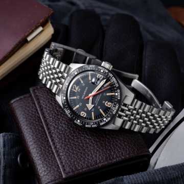 Foto Quadrante Orologio Wolbrook Skindiver WT Automatic S Black Bezel Vintage Lume