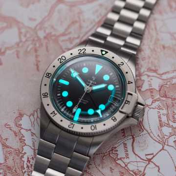 Foto Cassa Orologio Yema Superman Wolrdtime GMT 39mm