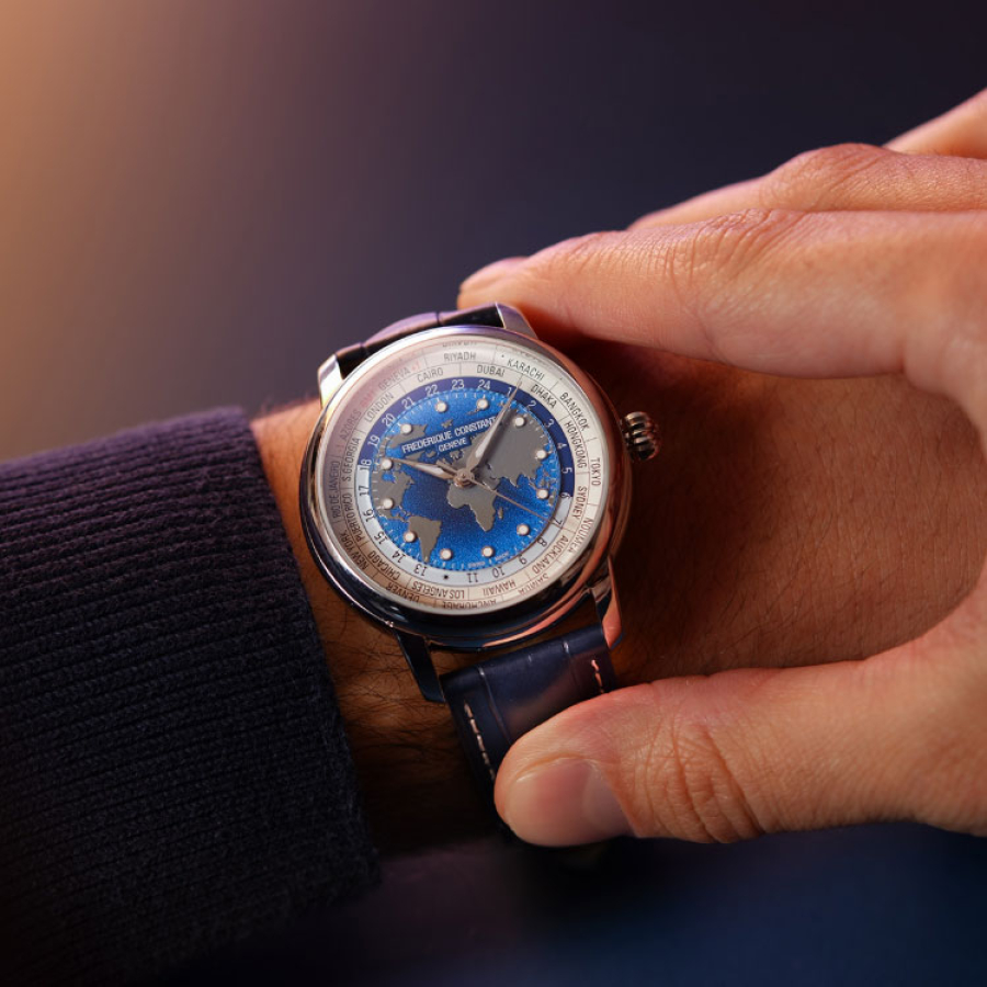 Frederique Constant Classic Worldtimer FC-719BLW3H6: l’evoluzione di un’icona di manifattura