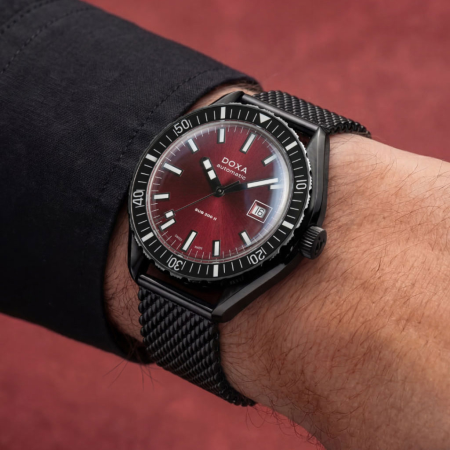 DOXA SUB 200 II: the elegant evolution of an icon