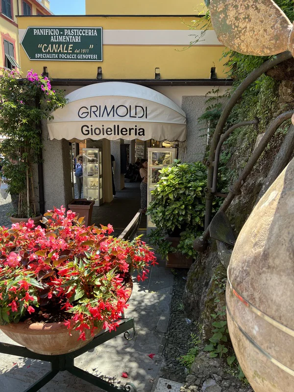 Gioielleria Grimoldi esterno negozio